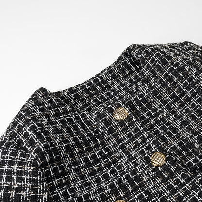 Dames élégante veste courte dans un style tweed à la mode avec des détails de boutons dorés Chic und Stil