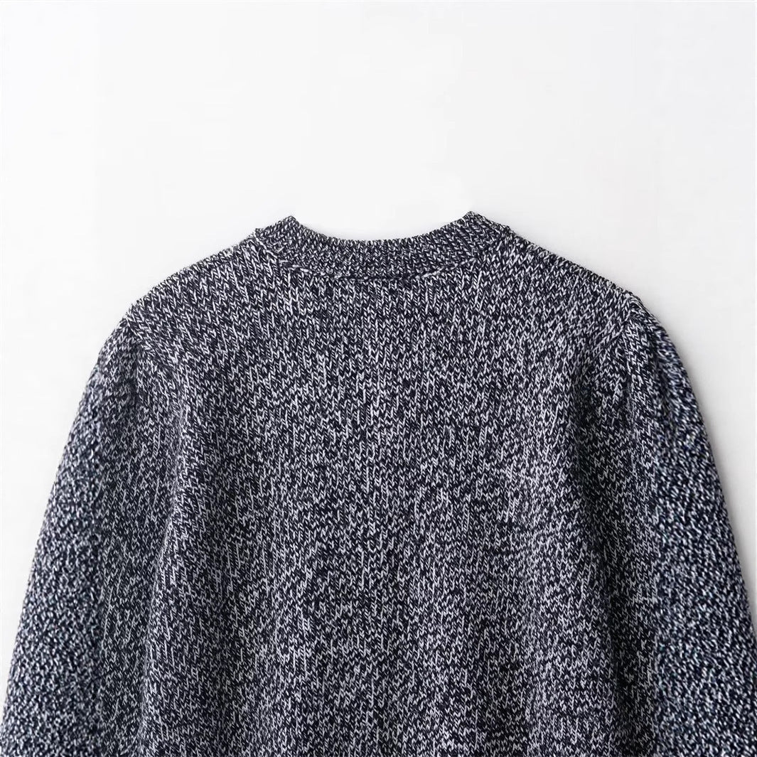 Cardigan pour femmes avec motif texturé innovant et boutonnière Chic und Stil