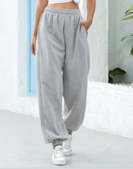 Casual pants for women with elastic waistband and side pockets Chic and Style