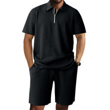 Homme polo à manches courtes moderne avec design contemporain et shorts élastiques Chic und Stil