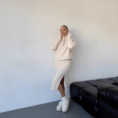 Femme pull en tricot à la mode avec fermeture éclair courte Chic und Stil