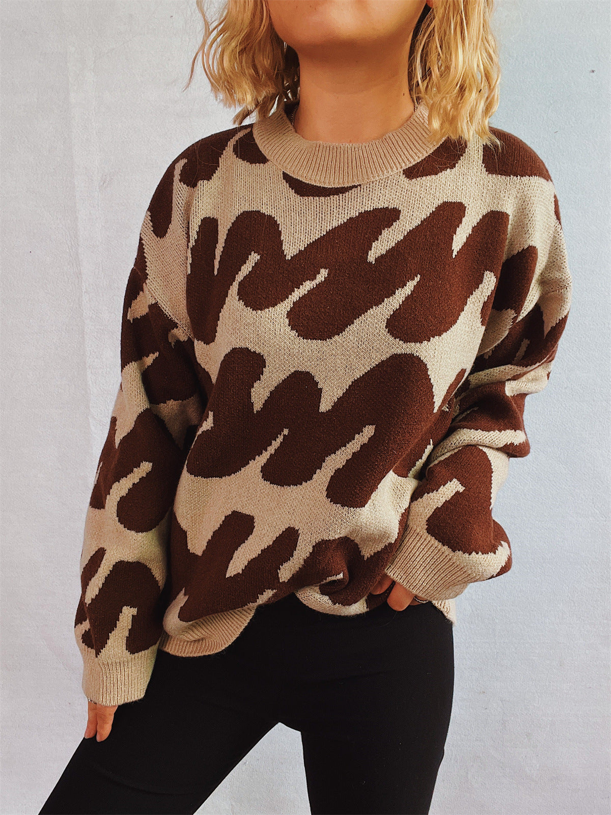 Pull décontracté pour femmes avec un design moderne de blocs de couleurs et des manches volumineuses Chic und Stil