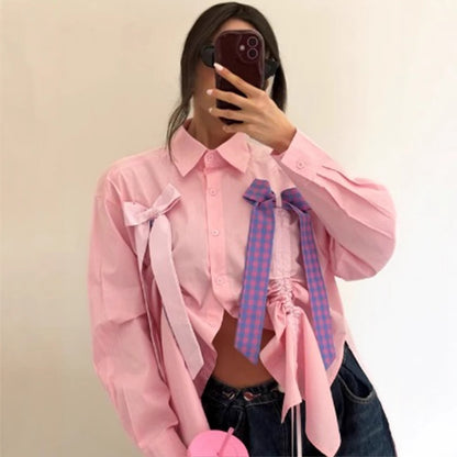 Chemisier femme avec des nœuds décoratifs et détail froncé Chic und Stil