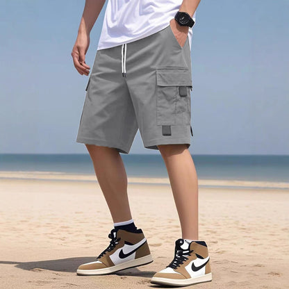 Shorts cargo pour hommes avec des poches latérales pratiques et une taille élastique Chic und Stil