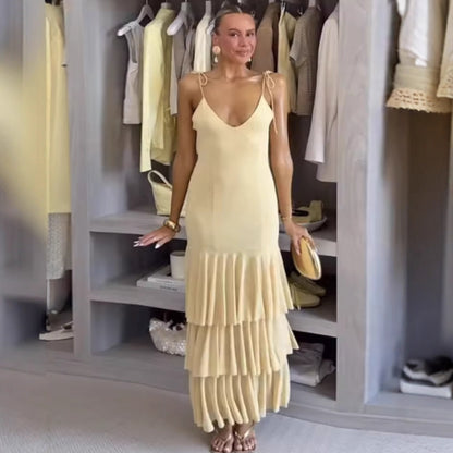 Robe maxi élégante pour dames avec jupe fluide et délicates bretelles spaghetti Chic und Stil