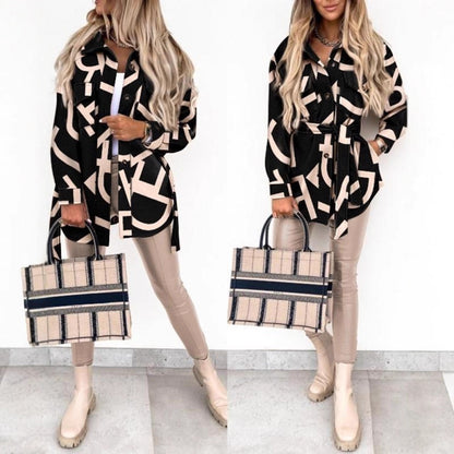 Chemise d'extérieur à carreaux pour femmes avec une coupe légère et des poches pratiques Chic und Stil