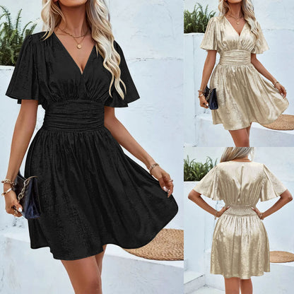Robe portefeuille pour femmes avec décolleté en V profond et manches volumineuses Chic und Stil