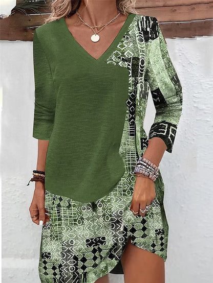 Robe chemise femme avec décolleté en V et design en patchwork artistique Chic und Stil