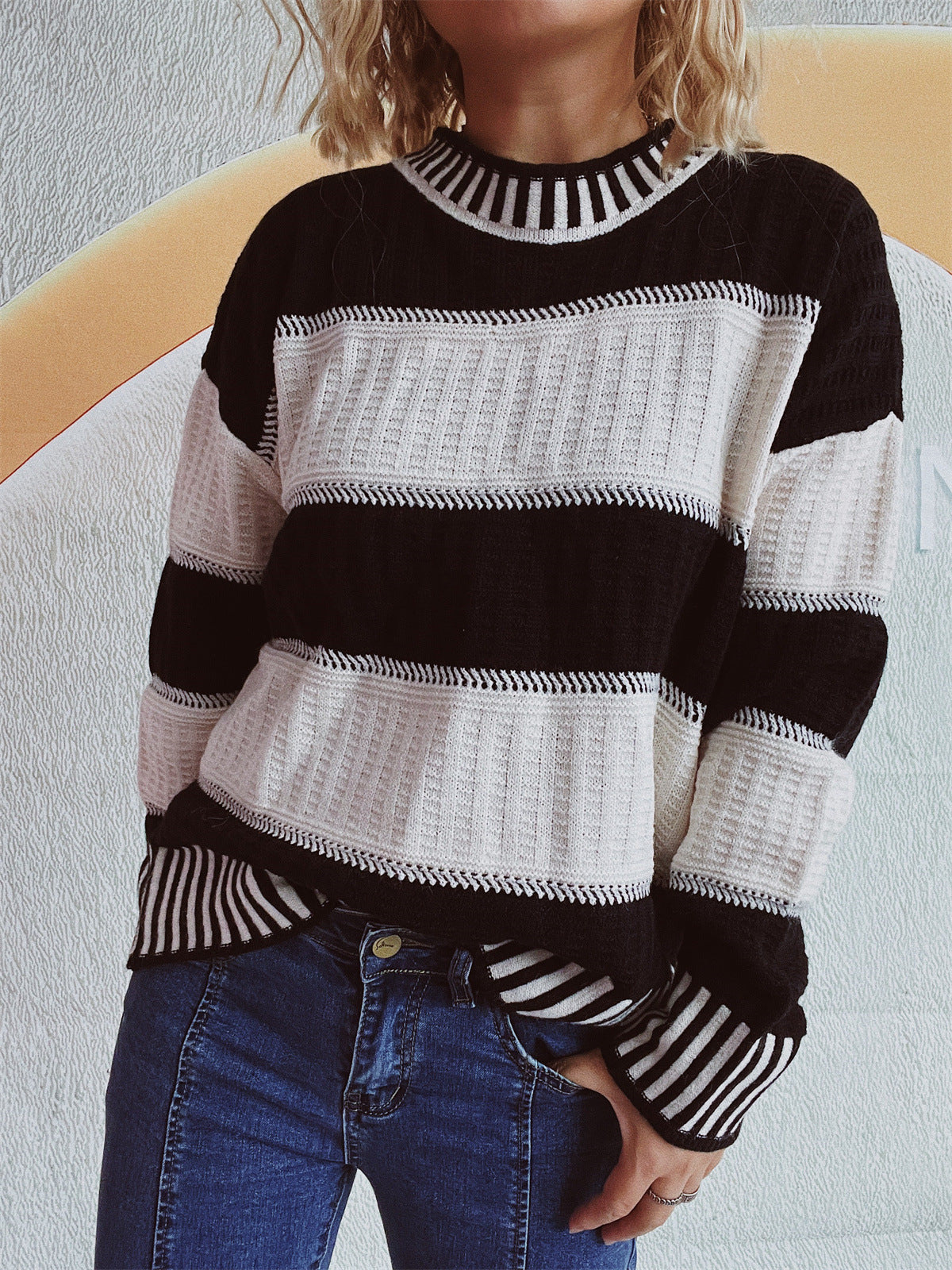 Pull en tricot décontracté pour femmes avec un motif à rayures moderne et un matériau chaud Chic und Stil