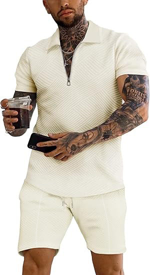 Men's trendy short-sleeve top with textured design and matching shorts Chic and Style
