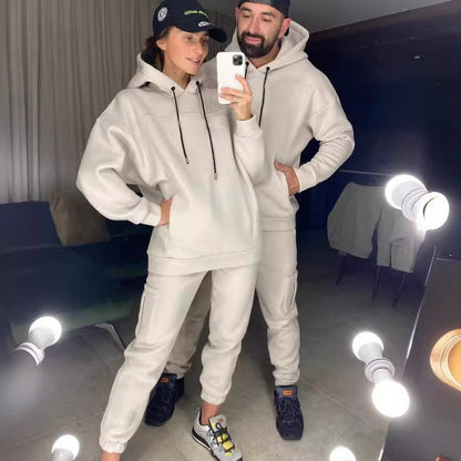 Women's sports hoodie set with high-quality details and comfortable pants Chic und Stil