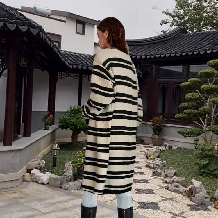 Cardigan côtelé décontracté pour femme avec un motif rayé moderne et une coupe ouverte Chic und Stil