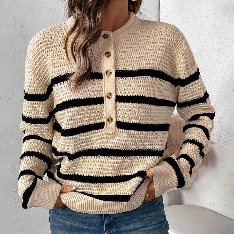 Pull femme à rayures avec patte de boutonnière en laine texturée Chic und Stil