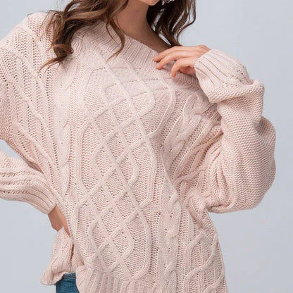 Pull en grosse maille pour femmes avec décolleté asymétrique et motif tressé Chic und Stil