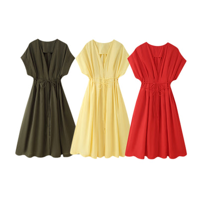 Robe midi pour femmes avec un élégant effet wrap et une coupe fluide Chic und Stil