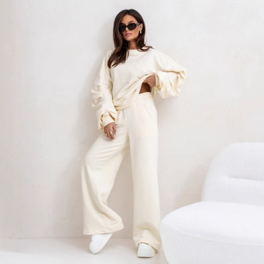 Casual outfit for women with wide pants and oversized sweatshirt Chic und Stil