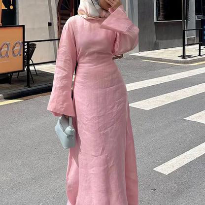 Robe maxi femme avec ceinture ajustable et col élégant Chic und Stil