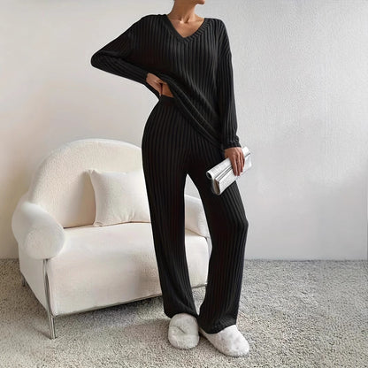 Dames Ensemble en tricot confortable avec décolleté en V et design côtelé Chic und Stil