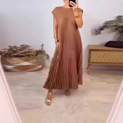 Robe maxi pour femmes avec des détails plissés et des poches latérales Style et élégance