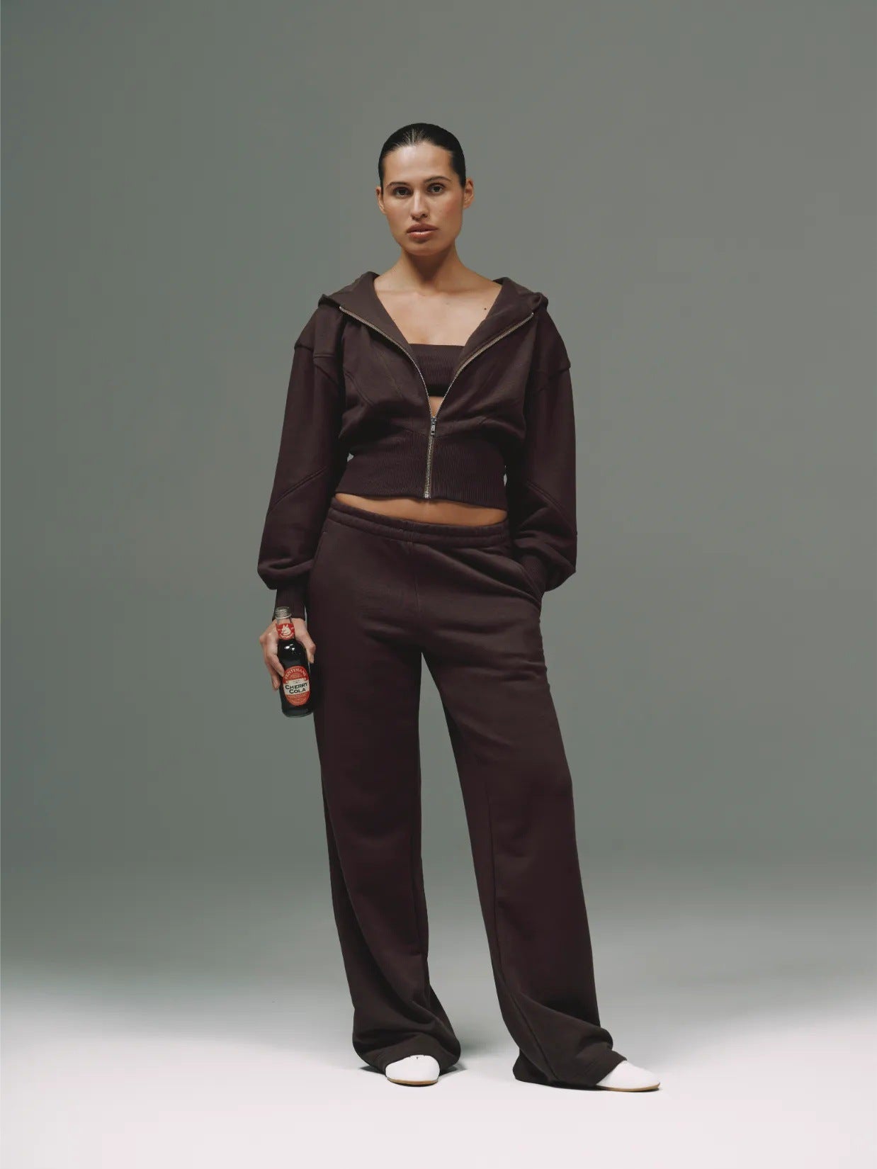 High-quality fleece women's lounge set with hoodie and wide pants Chic and Style