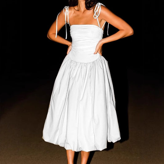 Dames Robe de soirée élégante avec design sans épaule et jupe fluide Chic und Stil