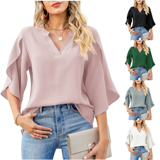 Blouse confortable pour femmes avec des manches larges et un décolleté en V Chic und Stil