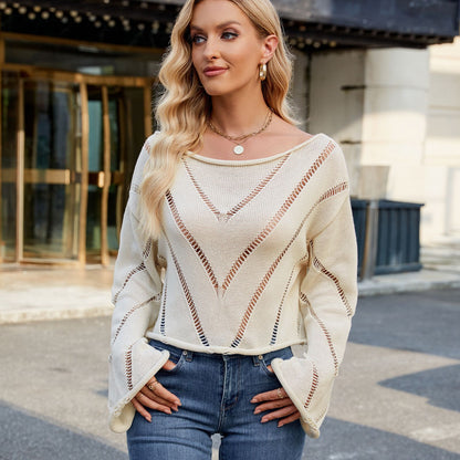 Women's off-shoulder knitted sweater with refined cutouts and a loose fit Chic und Stil