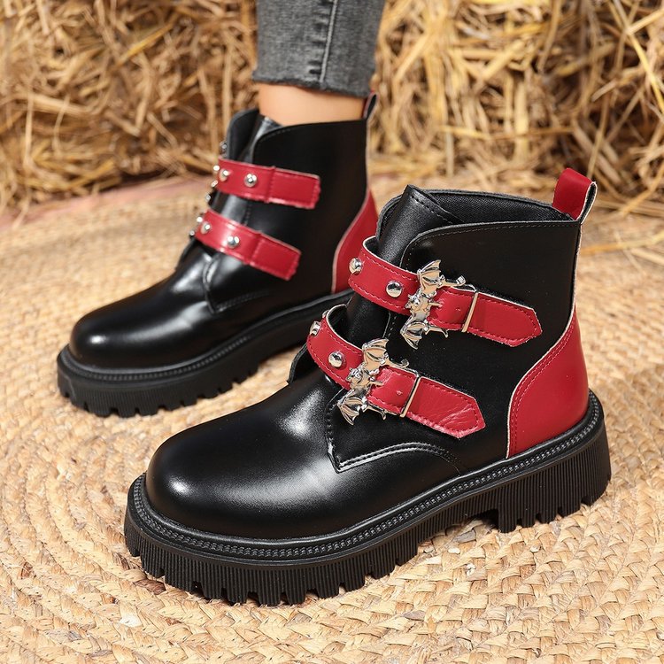 Bottes pour dames avec boucles à la mode et profil robuste Chic und Stil