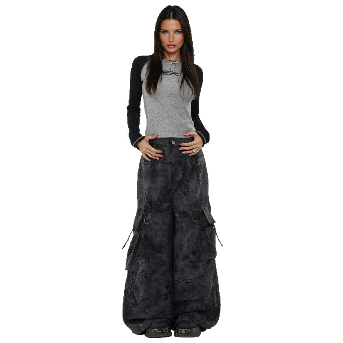 Chic and Stylish Women’s Baggy Pants with Casual Side Pockets and Floral Pattern