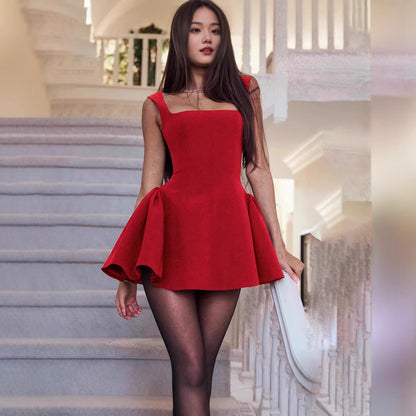 Dames Robe de soirée espiègle avec décolleté carré et ourlet volumineux Chic und Stil