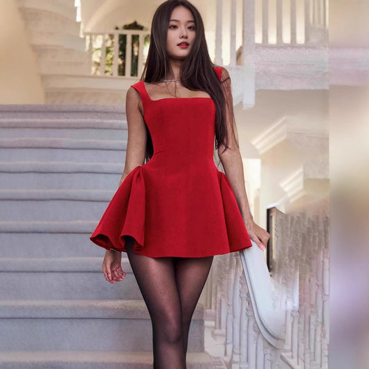 Dames Robe de soirée espiègle avec décolleté carré et ourlet volumineux Chic und Stil