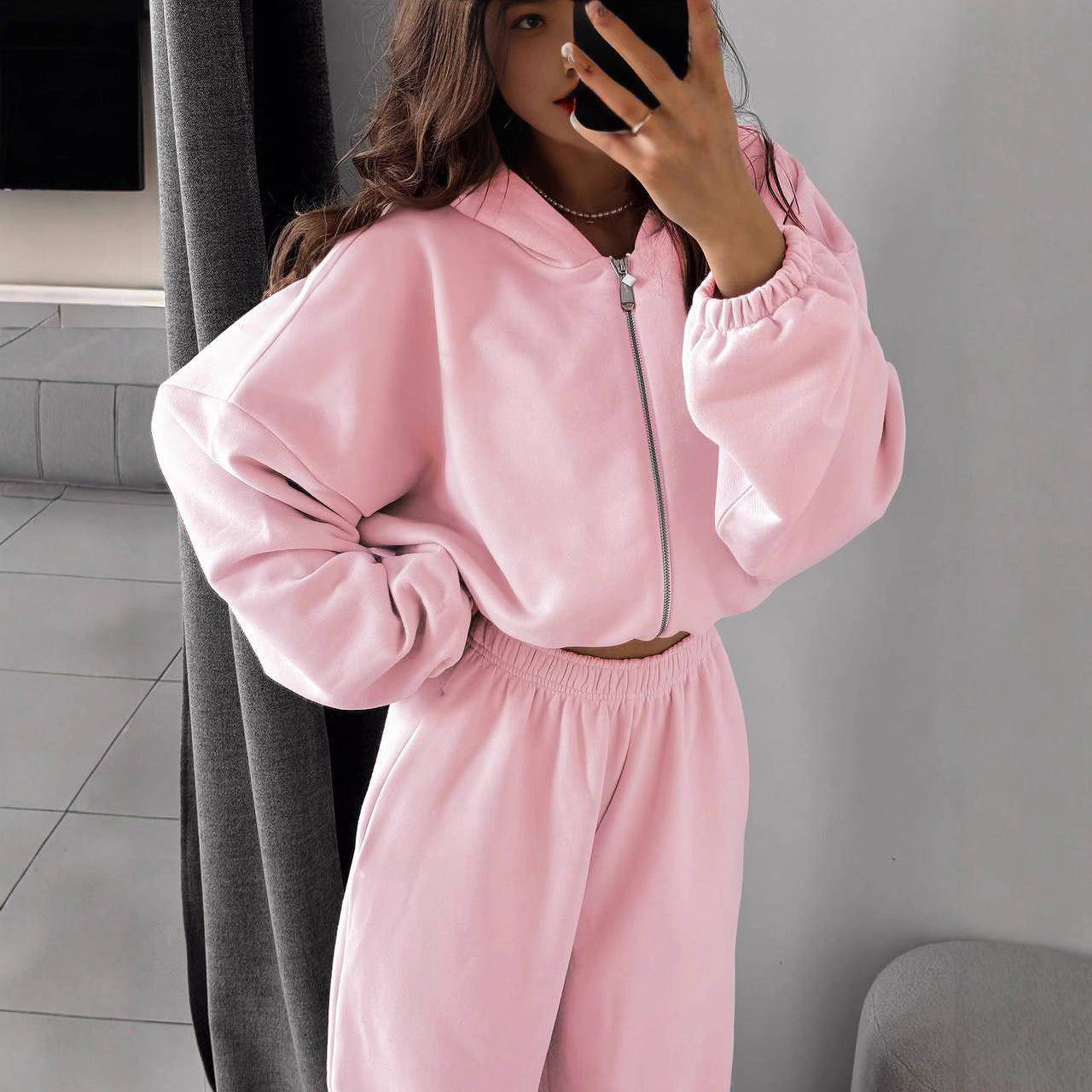 Dames cropped Fleece-Hoodie avec zip et poignets confortables Chic und Stil