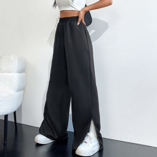 Loose sports pants for women with side slits and elastic waistband Chic and Style