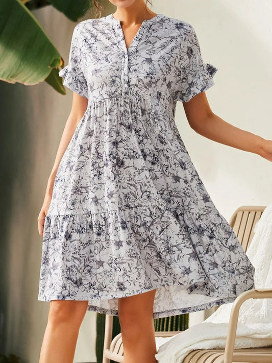 Robe décontractée pour femmes avec un design patchwork floral et une fermeture à boutons à la mode Chic und Stil