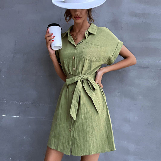 Robe chemise à boutonnière pour femmes avec ceinture à nouer Chic und Stil