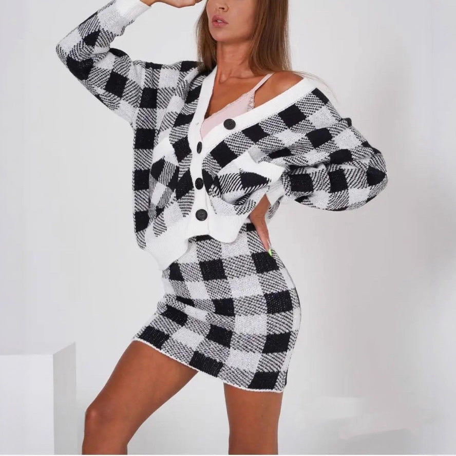 Dames cardigan à carreaux avec jupe assortie Chic und Stil
