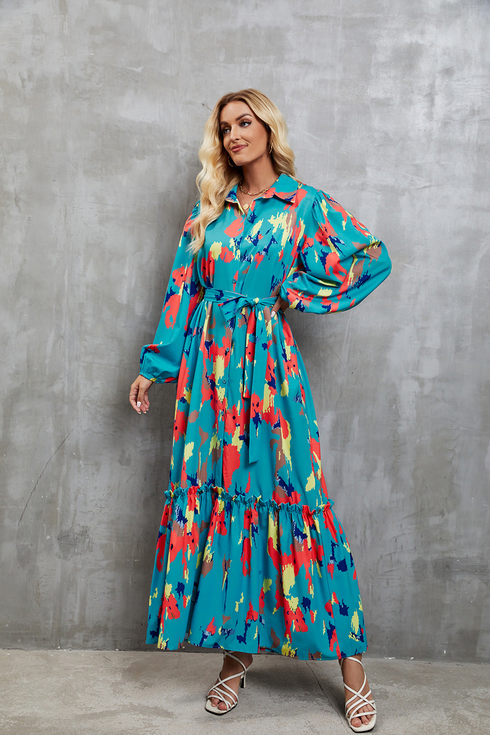 Damen elegantes Maxikleid mit hochgeschlossenem Kragen und farbenfrohem Muster Chic und Stil