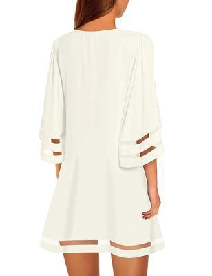 Robe à manches courtes pour femmes avec des découpes à la mode Chic und Stil