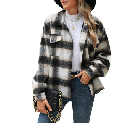 Chemise overshirt en flanelle à carreaux pour femmes avec poches poitrine et coupe décontractée Chic und Stil