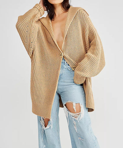 Dames gros tricot cardigan avec capuche et détails de boutons à la mode Chic und Stil