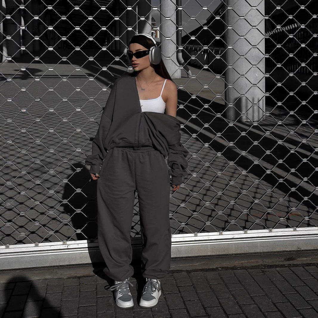 Casual outfit for women with wide pants and sporty jacket Chic and Style