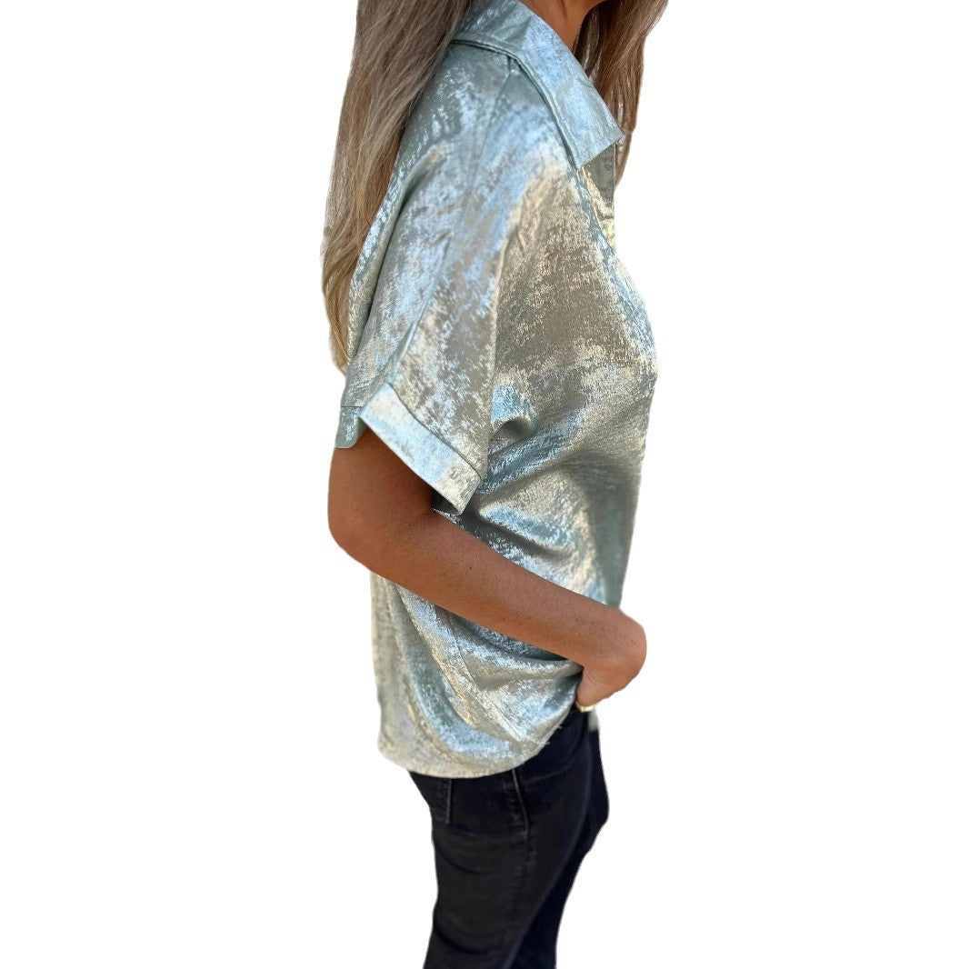 Blouse en satin pour femmes avec col à la mode et coupe élégante Chic und Stil