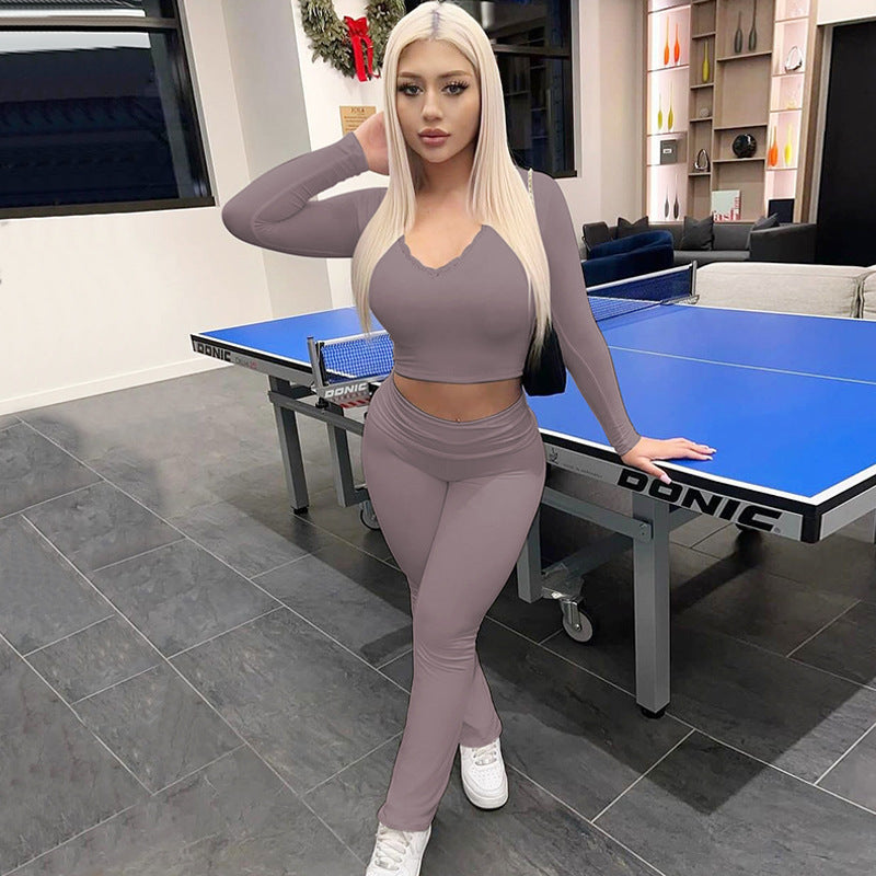 Fitted lounge set for women with long sleeves and wide pants Chic and Style