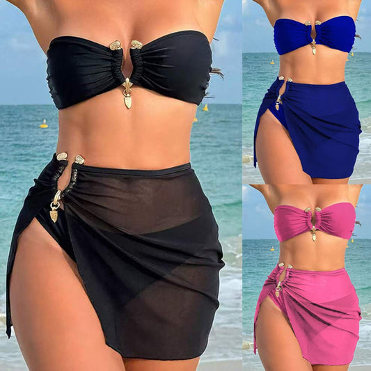 Maillot de bain bandeau pour femmes avec jupe enroulée raffinée et détails glamour Chic und Stil