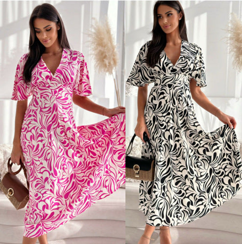 Robe maxi femme avec imprimé floral et manches papillon Chic und Stil