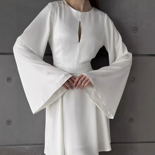Femmes Robe portefeuille élégante avec des manches évasées et un décolleté profond Chic und Stil