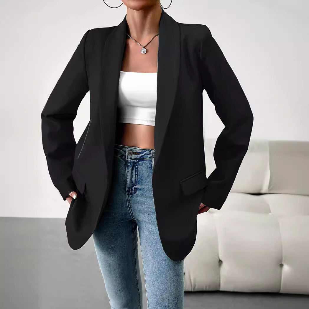 Women Elegant Blazer with Modern Design Elements Chic and Style
