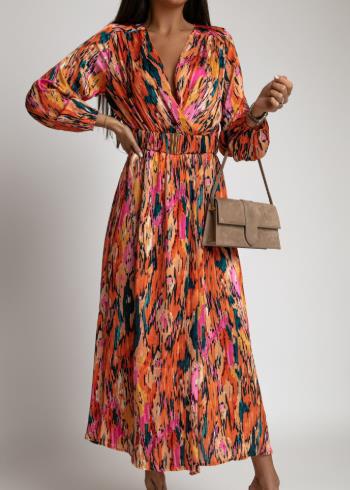 Robe maxi en soie colorée pour femmes avec une fente haute et une ceinture Chic und Stil