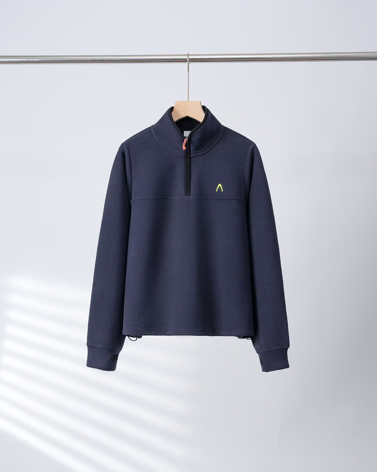 Pull en polaire pour femmes avec demi-fermeture éclair et poignets élastiques Chic & Stil