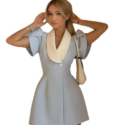 Dames Robe portefeuille élégante avec des manches bouffantes modernes et un col revers chic Chic und Stil